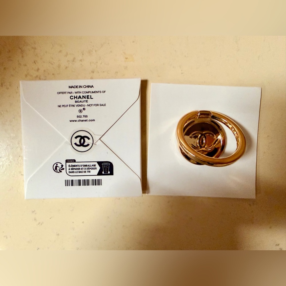 Chanel Beaute Gold Phone Ring New In SEALED Box. Sealed itself. GWP - Picture 7 of 11
